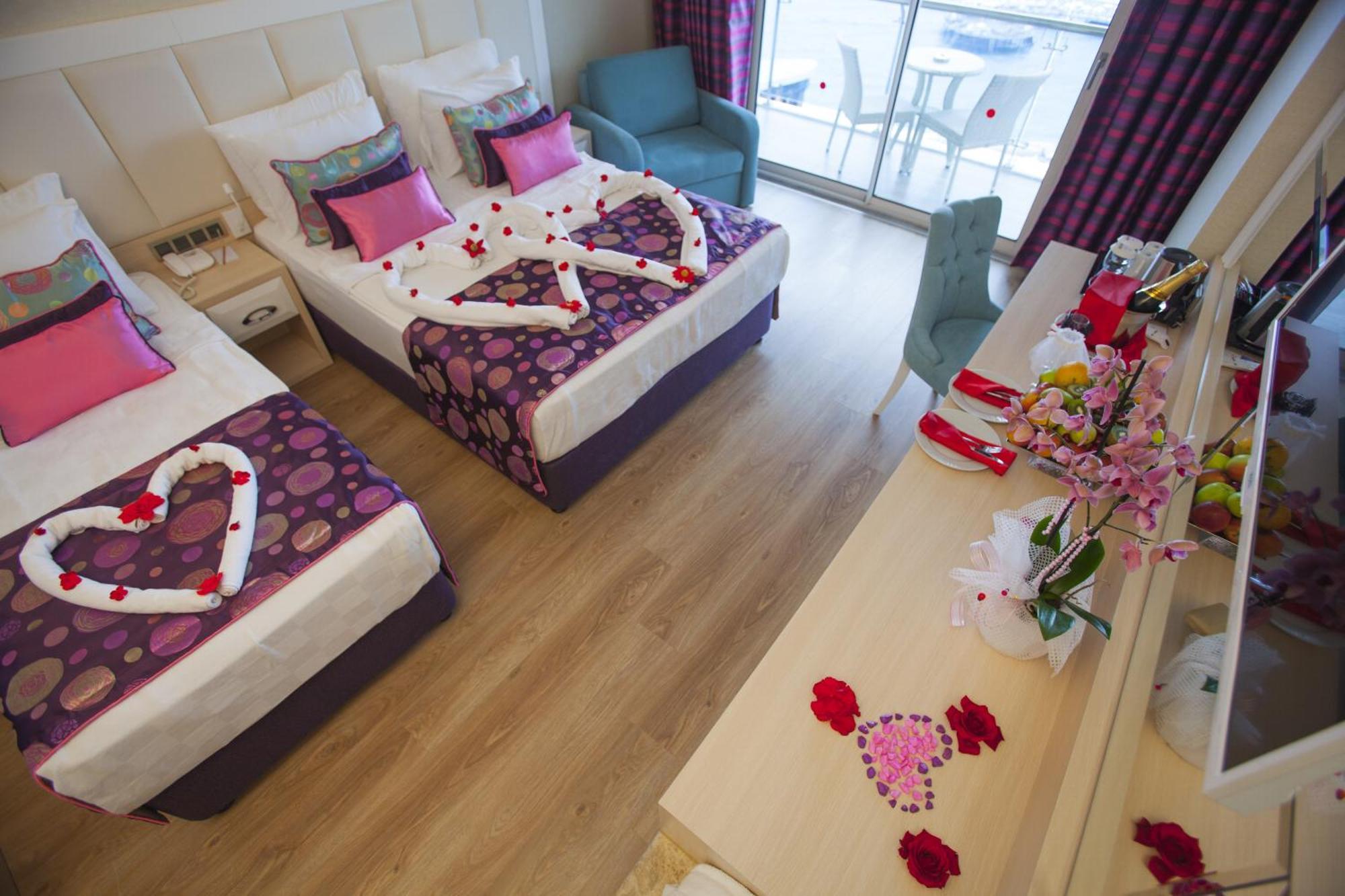 Azura Deluxe Resort & Spa Avsallar Chambre photo